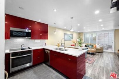 Fabulous Newly Listed Los Cerros Townhouse Located at 5951 Canterbury Drive #20